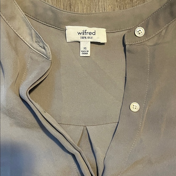 Wilfred Silver-Taupe Silk Button-Front Blouse 100% silk - Picture 2 of 7